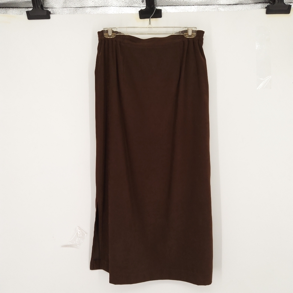 DAVID HOLLIS sz medium brown micro suede straight skirt